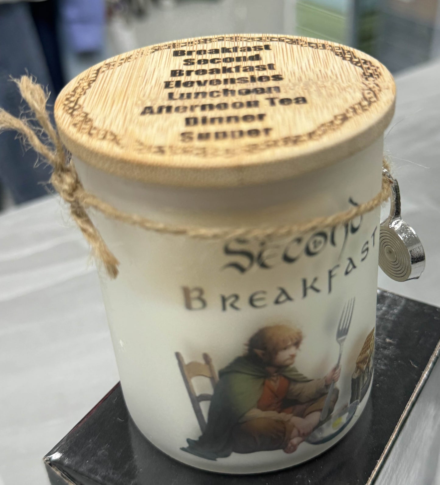 Second Breakfast Candle